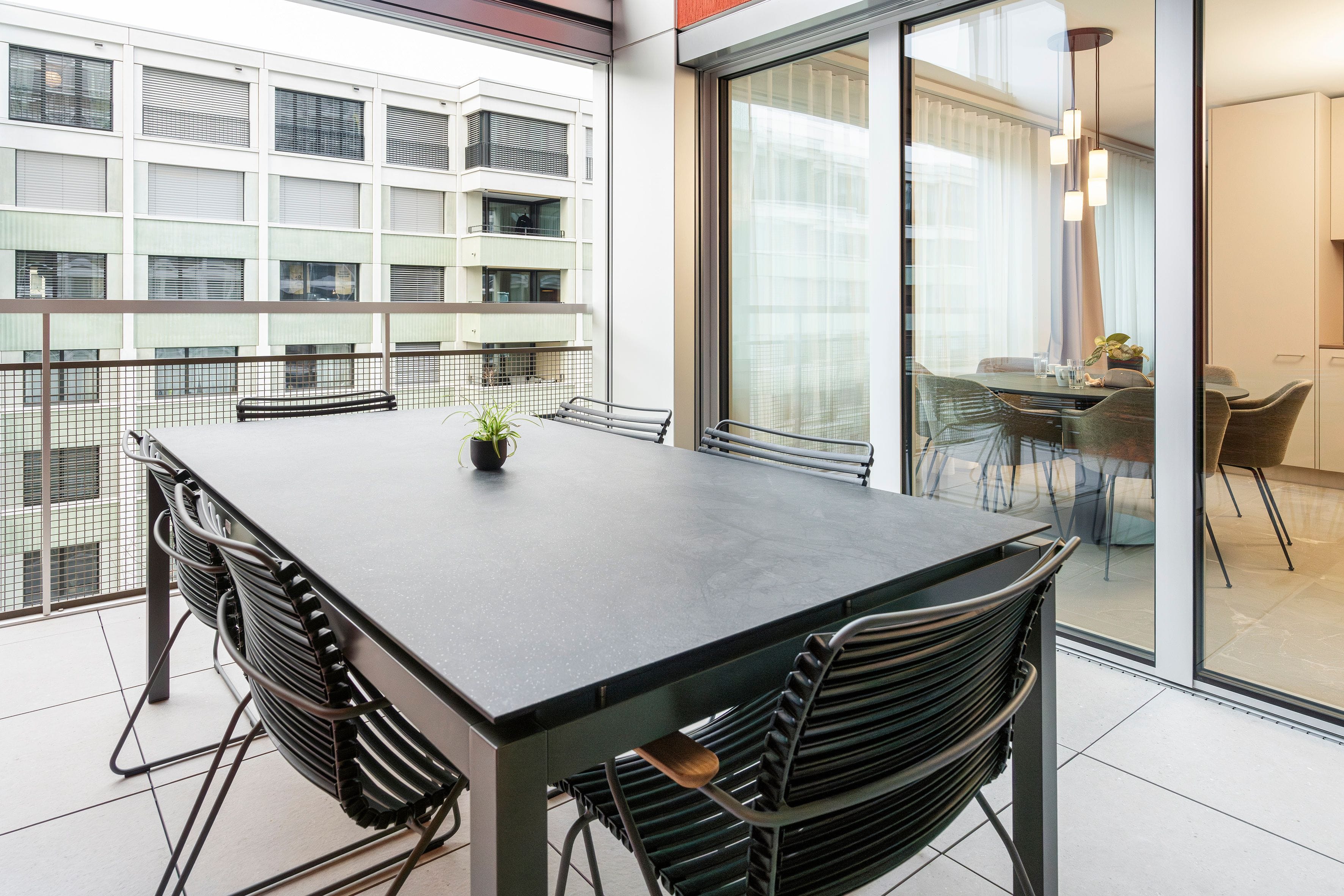 1_bedroom_apartment_superior_suite_loggia_papieri_cham_citystay