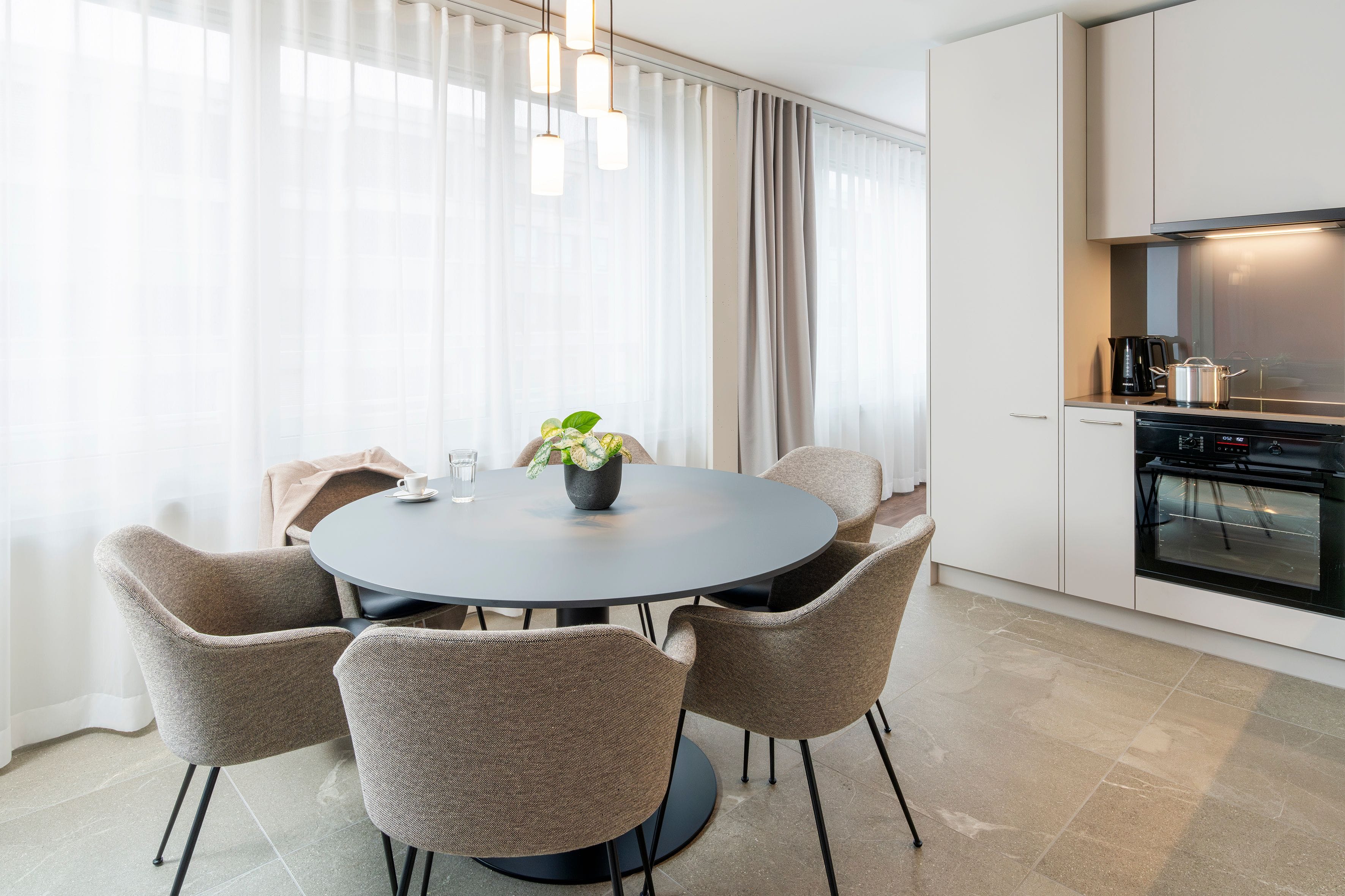 3_zimmer_apartment_kitchen_papieri_citystay