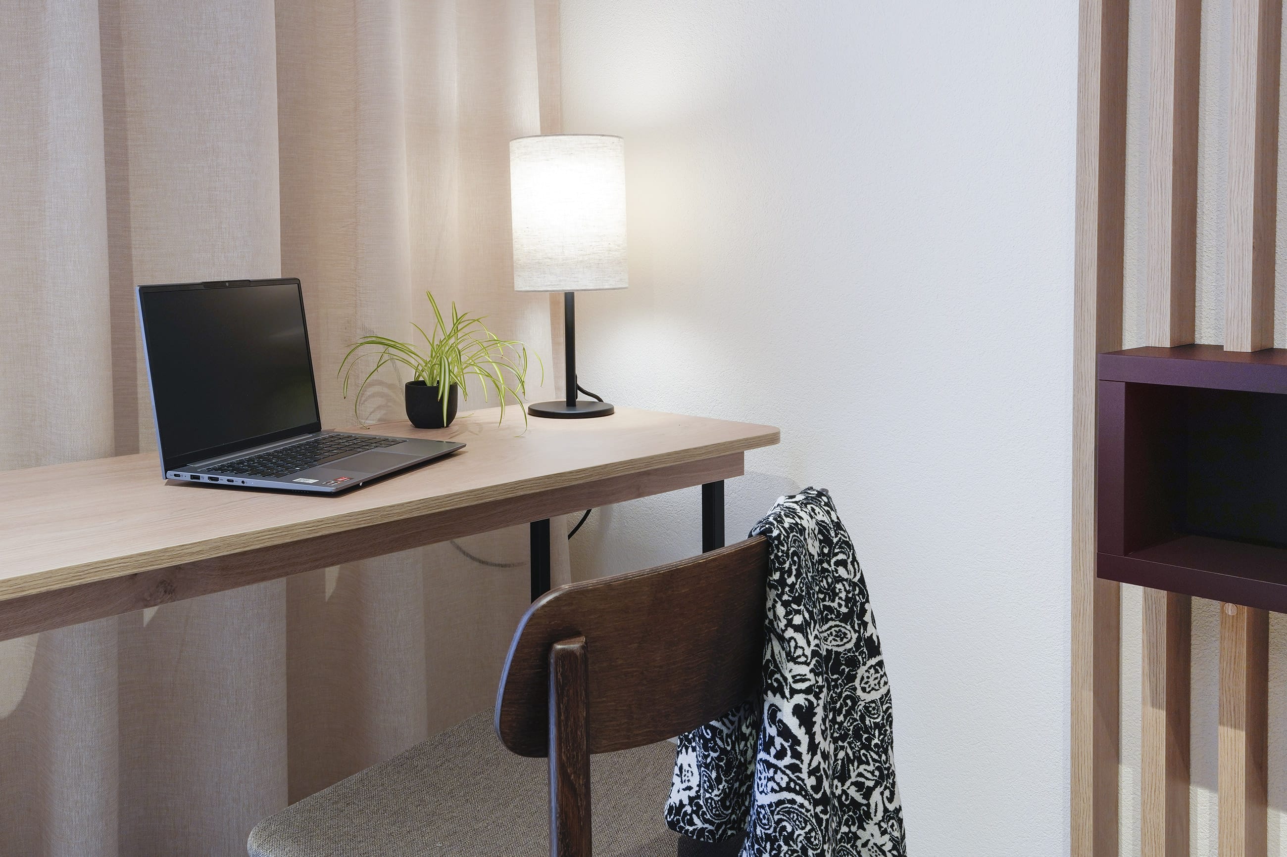 1bedroomapartment_zeughausstrasse_citystay_workplace