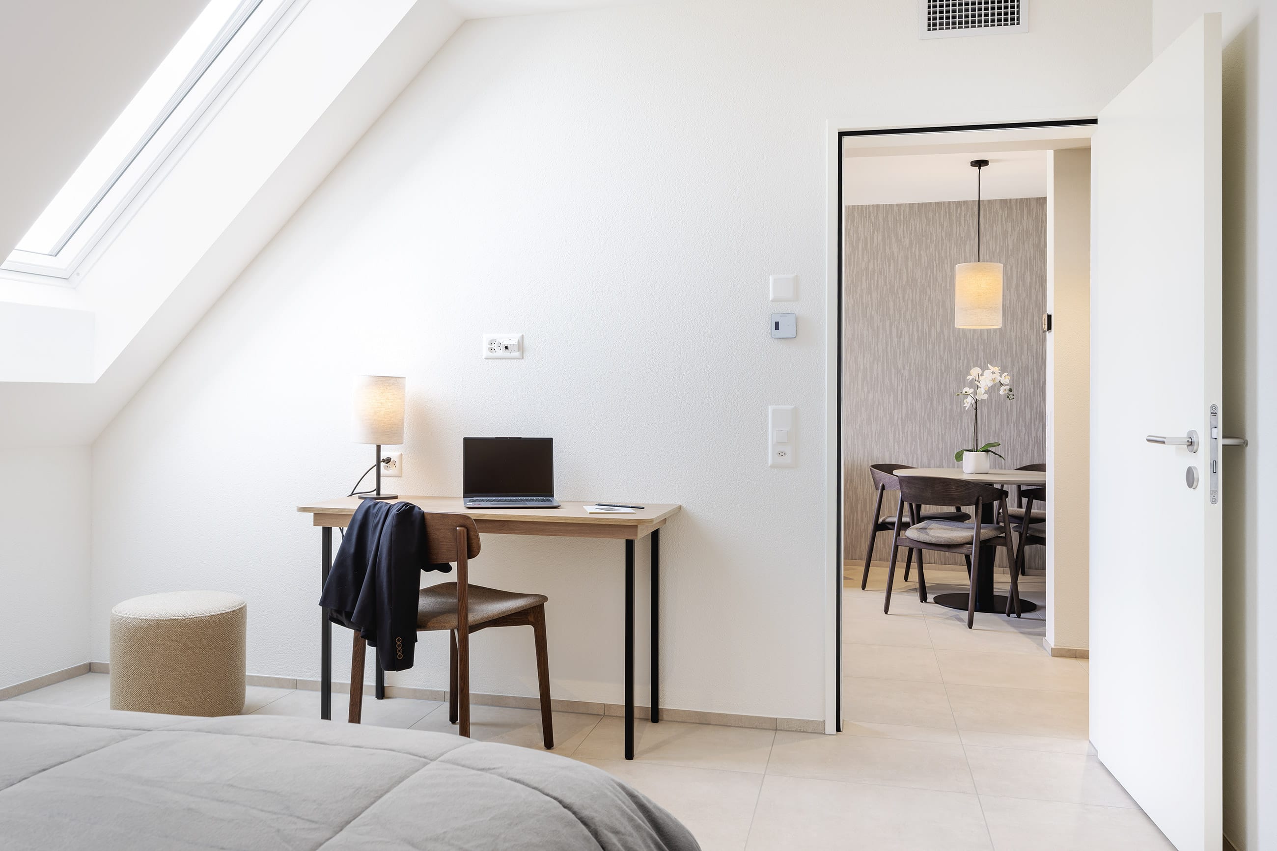 1_bedroom_apartment_citystay_zeughausstrasse_bedroom