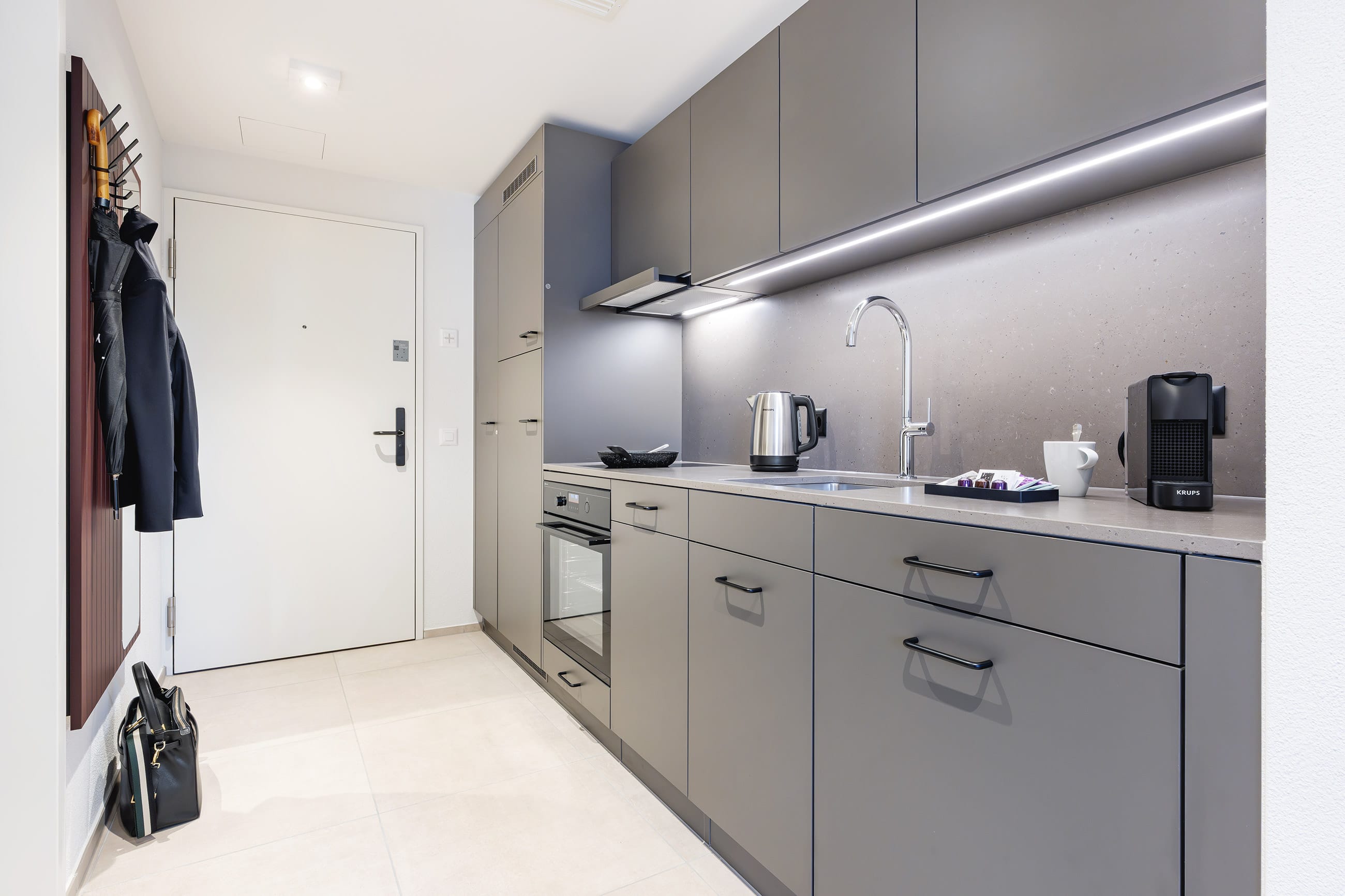 1_bedroom_apartment_citystay_zeughausstrasse_kitchen