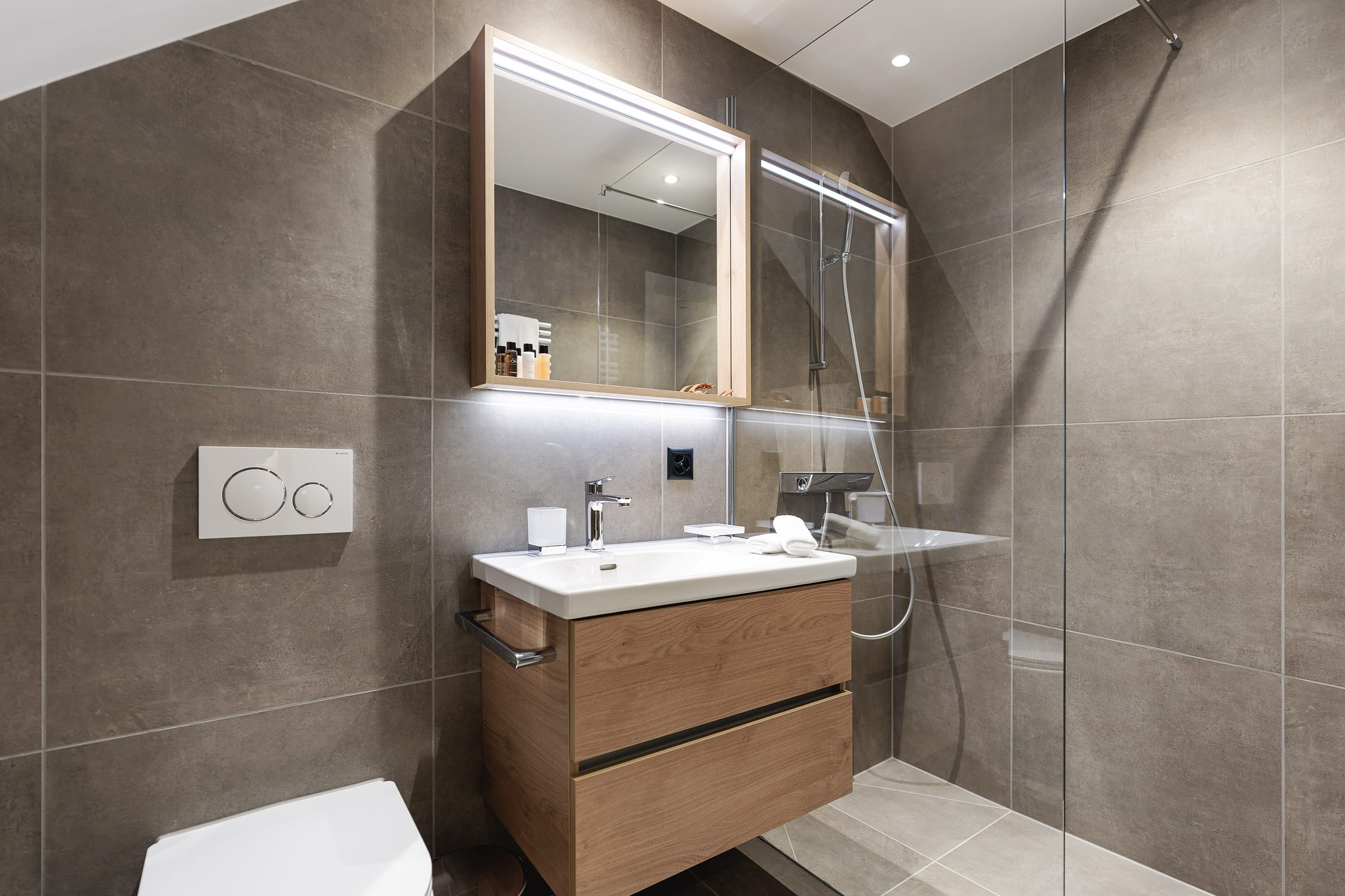 penthouse_family_apartment_citystay_zeughausstrasse_bath